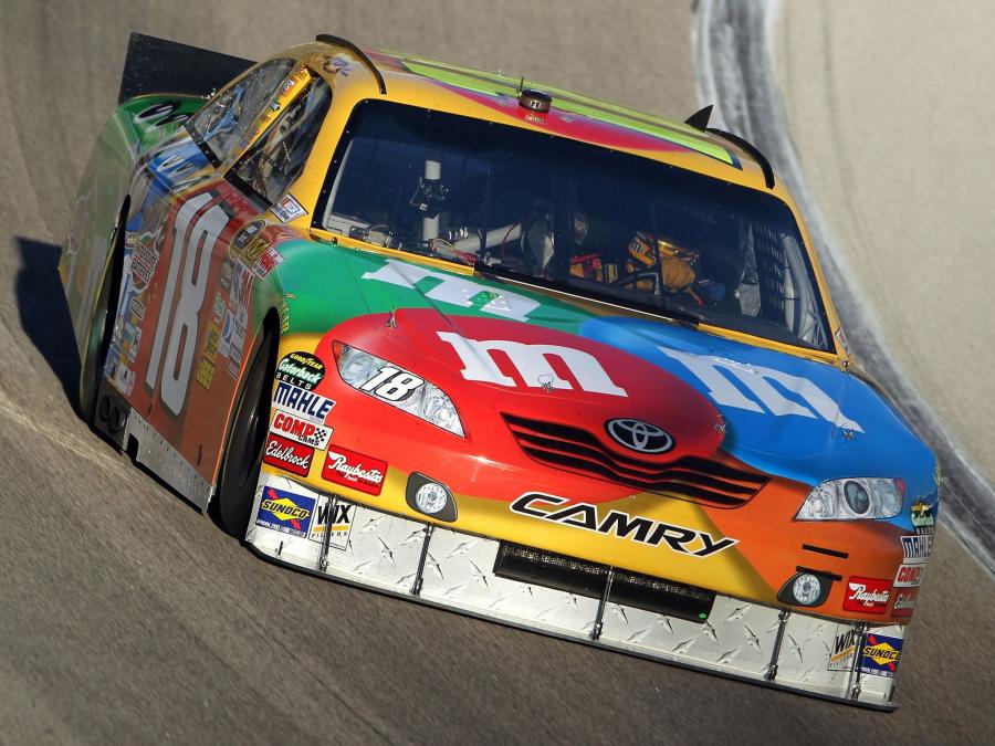  Toyota Camry NASCAR Race Car 2010 года  (фото 2 из 7)